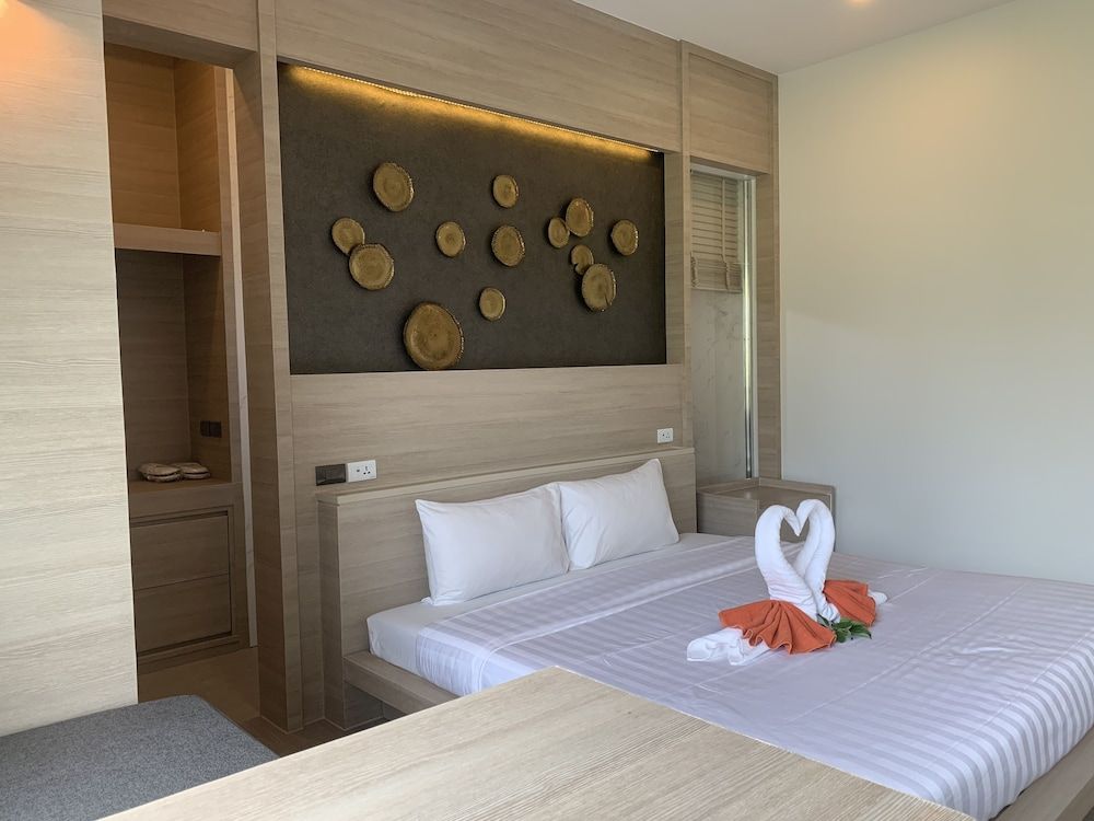 undefined Pause Pool Villa by Replay 2