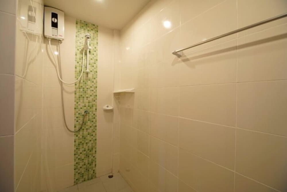 Bangrak Samui Beach Resort Suite Room 3
