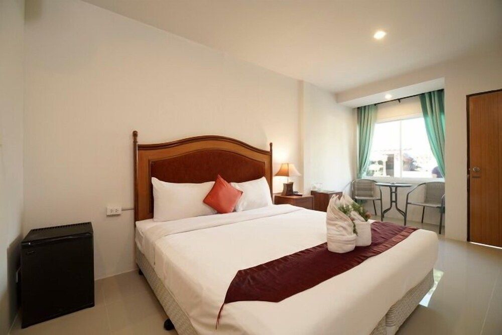 undefined Bangrak Samui Beach Resort 7