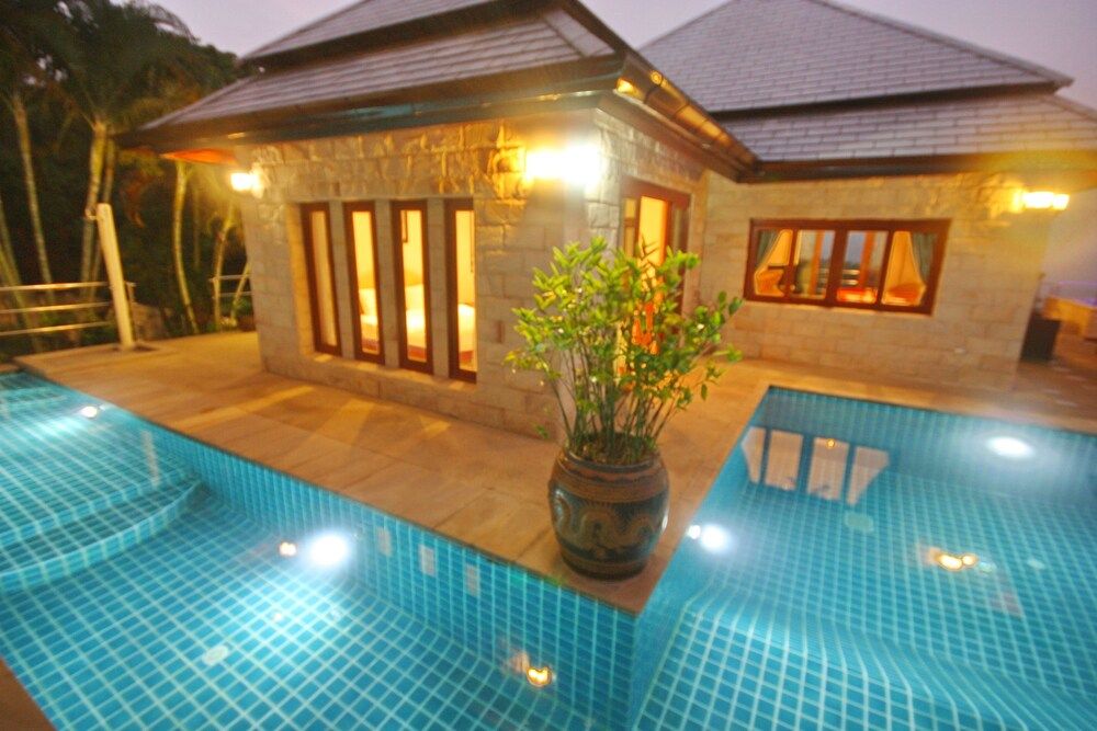 undefined Stunning sea View Villa 2