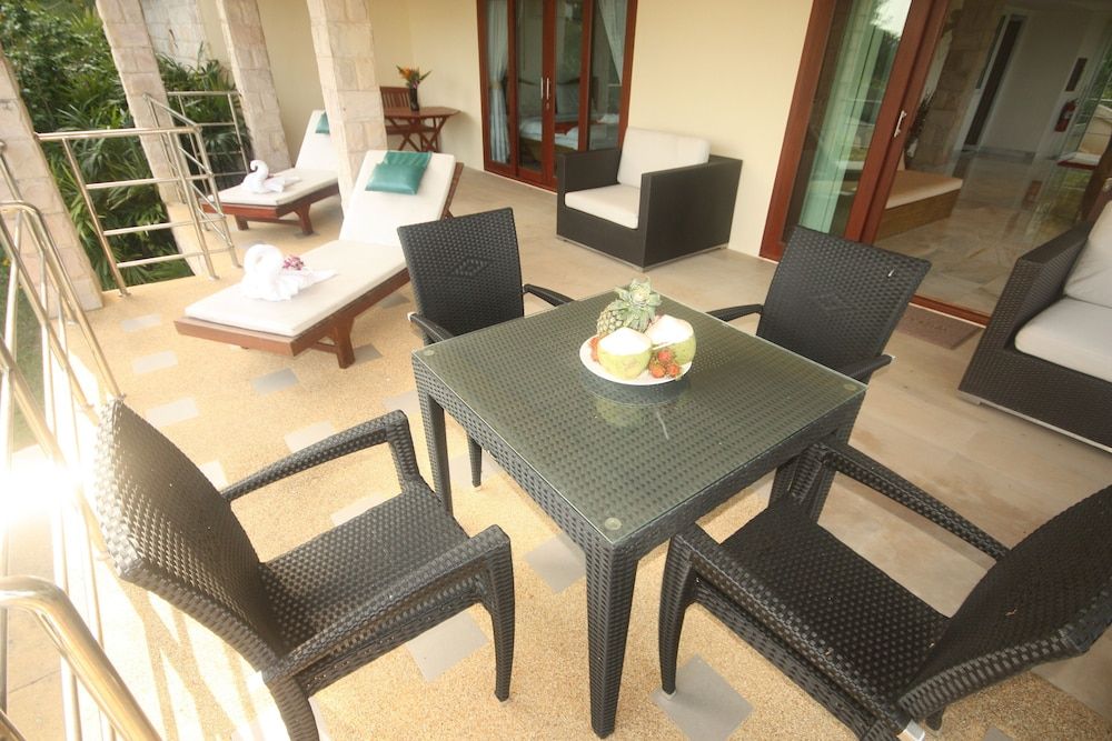 undefined Stunning sea View Villa 3