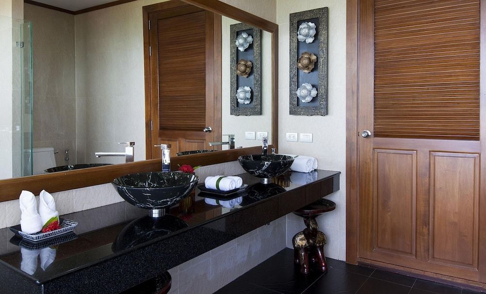 Baan Phuttarak - Choeng Mon Villa 15