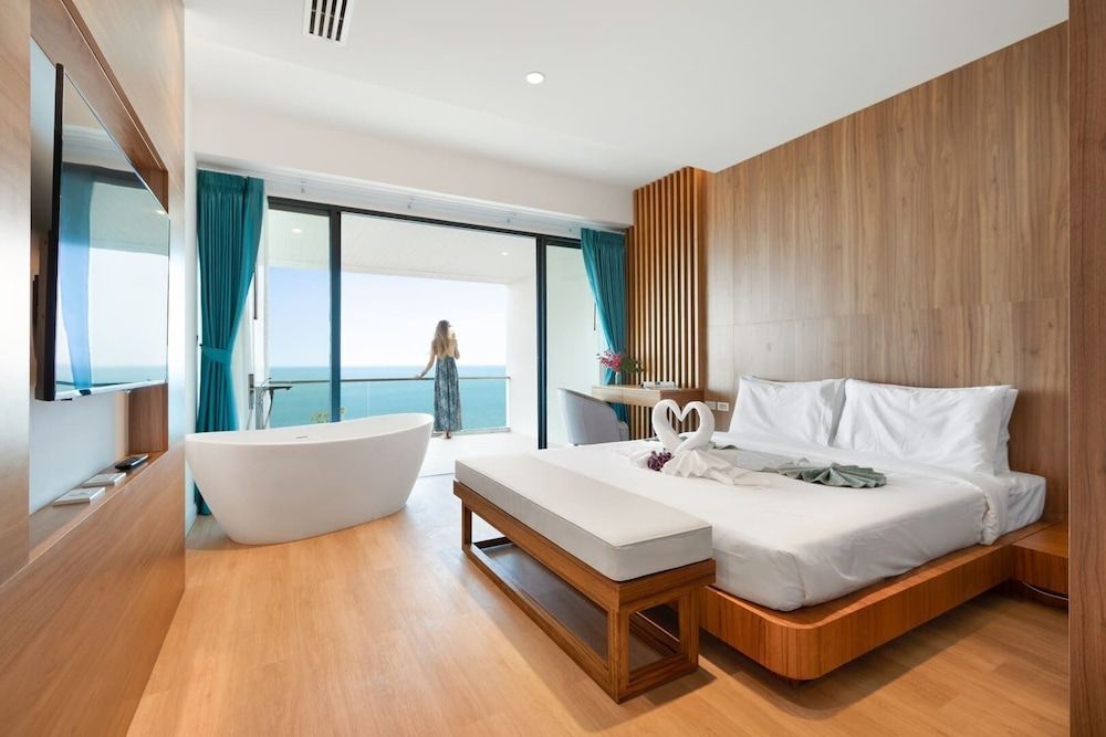 Villa The Wave 2 Residence Family Villa, 3 Bedrooms, Sea View, Sea Facing 3