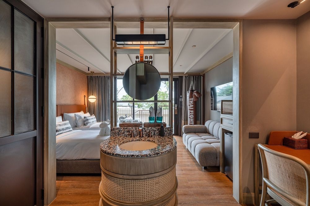Thai Fight Hotel Deluxe Twin Room, 1 Bedroom, Bathtub 2