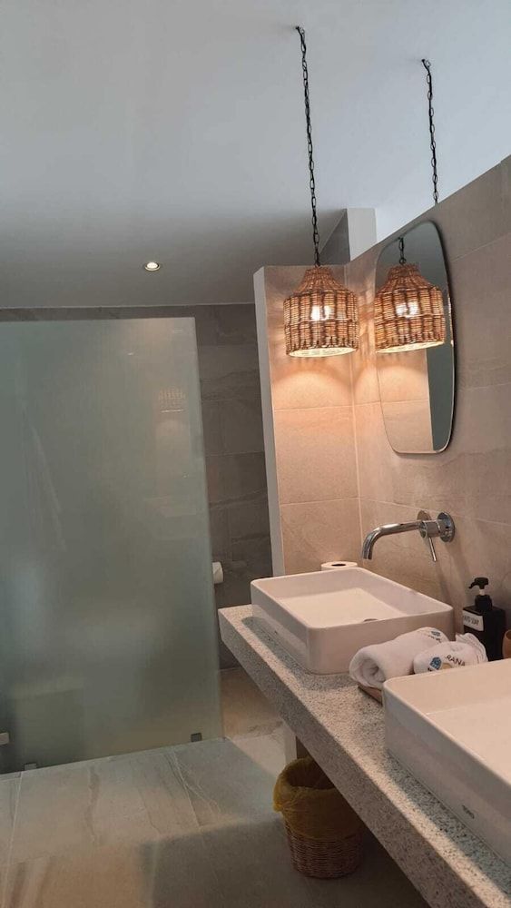 Sarana Beach Villas Family Villa 17