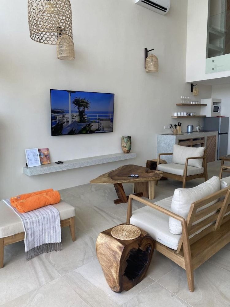 Sarana Beach Villas Luxury Villa 9