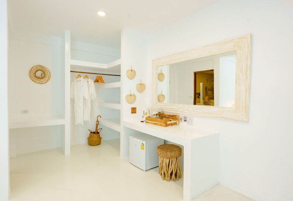 Elephant Beach Club & Resort Samui Luxury Villa, 1 Bedroom, Bathtub 8