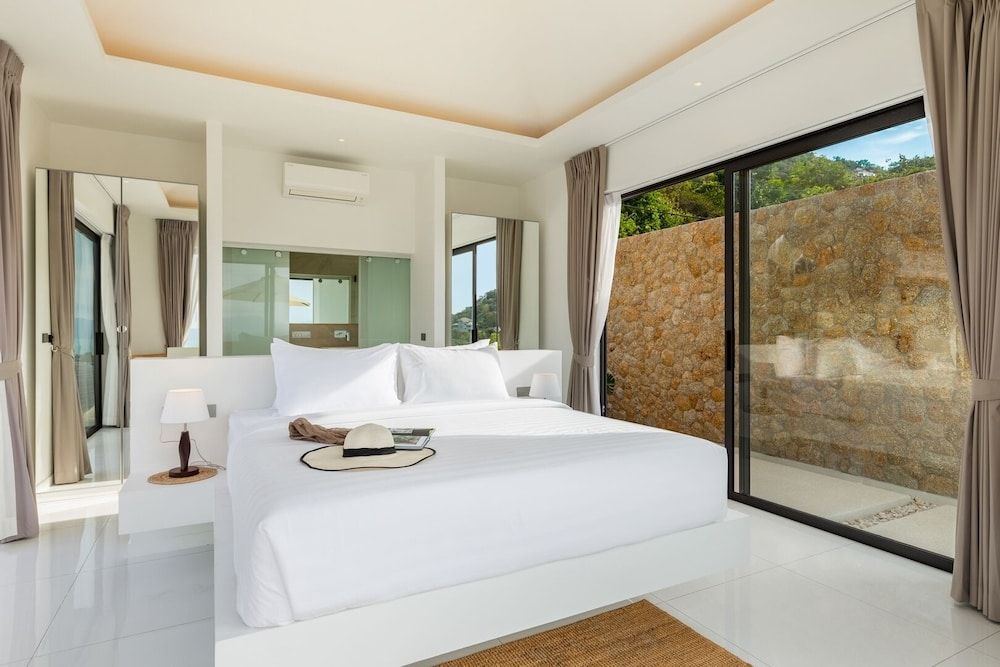 Beautiful 4 Bedroom Luxury Villa with Sea Views - KBR2 Executive Villa 16