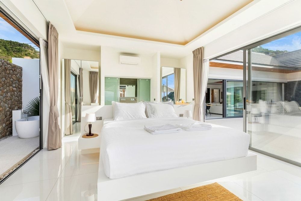 Beautiful 4 Bedroom Luxury Villa with Sea Views - KBR2 Executive Villa 26