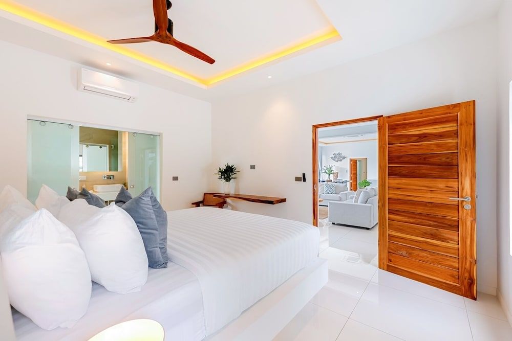 Beautiful 4 Bedroom Luxury Villa with Sea Views - KBR2 Executive Villa 20