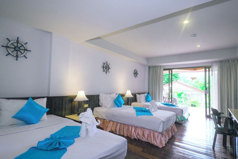 undefined Smile Samui Chaweng Beach Front Resort 4