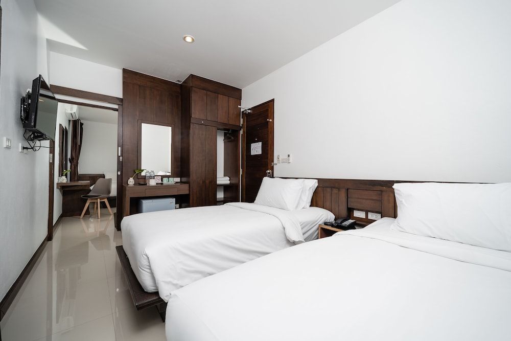 undefined Circle Inn Ao Nam Mao 2