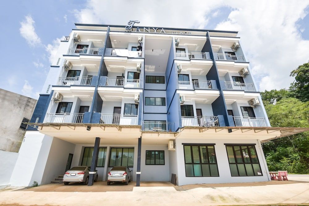 undefined OYO 430 Tanya Place 4