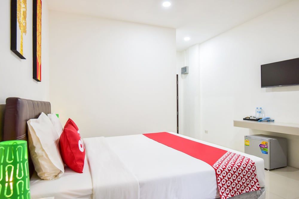 undefined OYO 430 Tanya Place 7