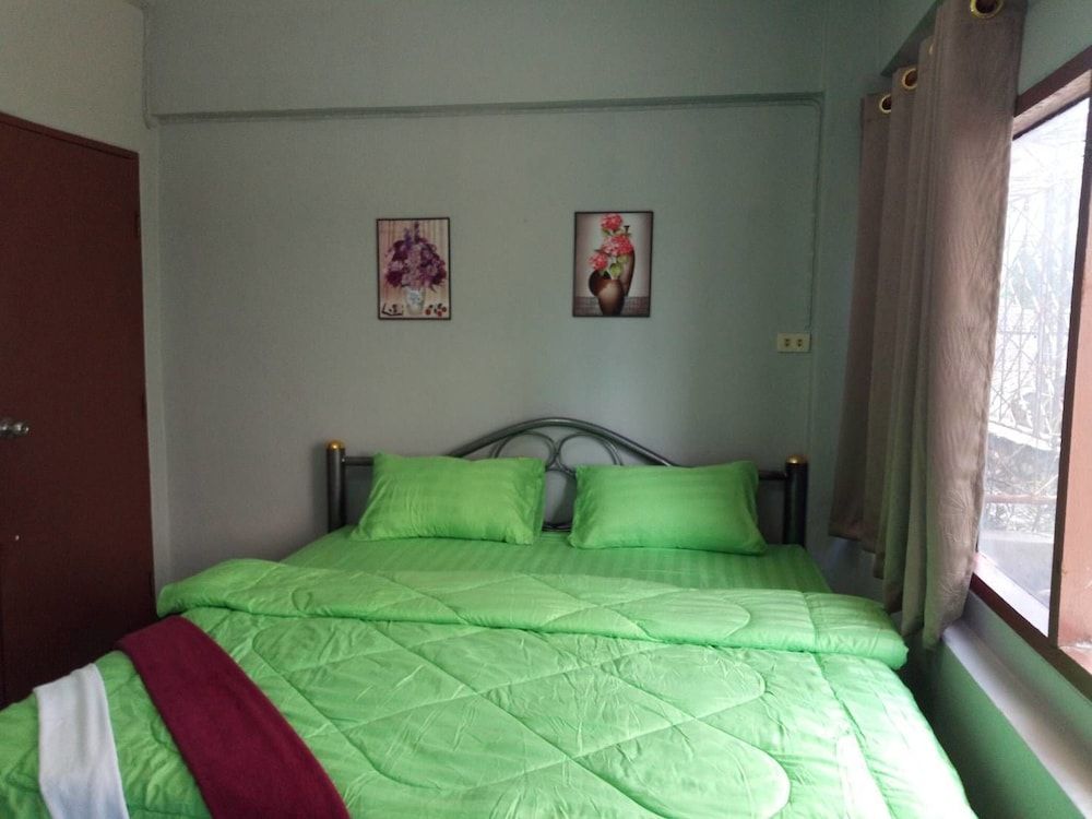 Baan Kwan Hotel Standard Double Room 4