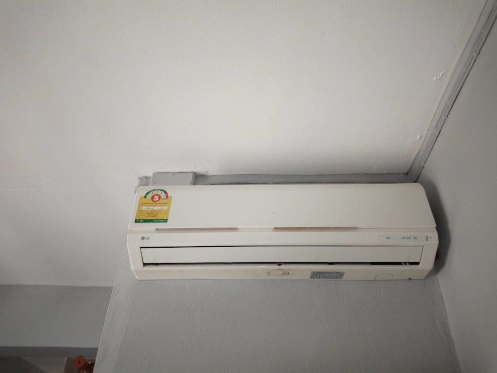 Baan Kwan Hotel Standard Double Room 10