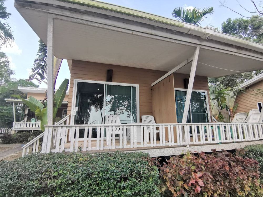 undefined Villa Cha-Cha Krabi Beachfront Resort 2