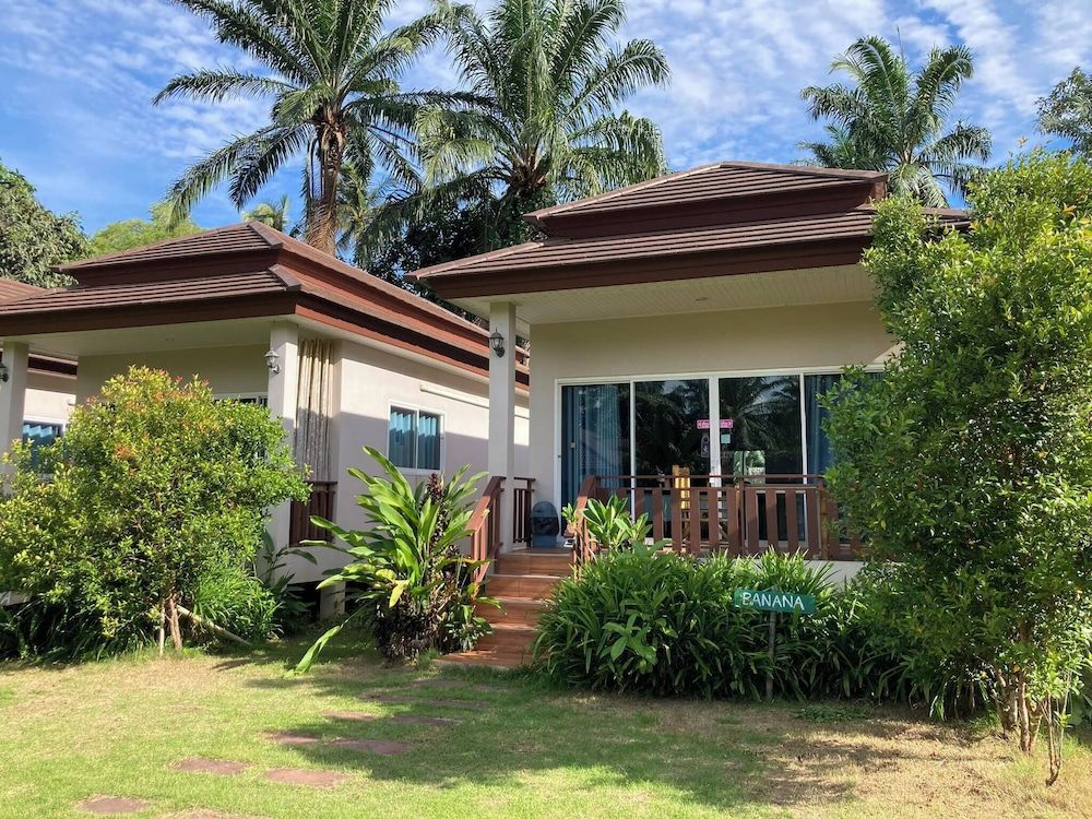 undefined Lay back Villa 5