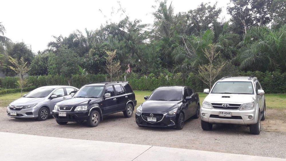 undefined Living at Sphere Apartment - Family room 10