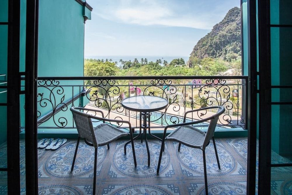 Apartment in Aonang & Railay Sea View Panoramic Apartment, 1 King Bed, Accessible, Smoking 4