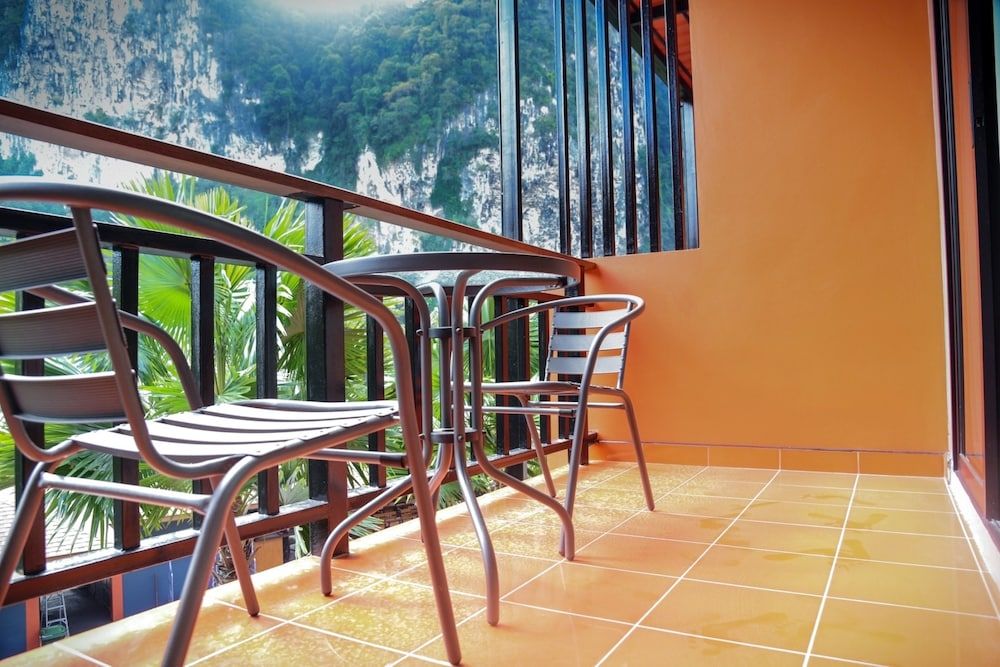 Frank Ao Nang Krabi Resort Superior Double Room 5