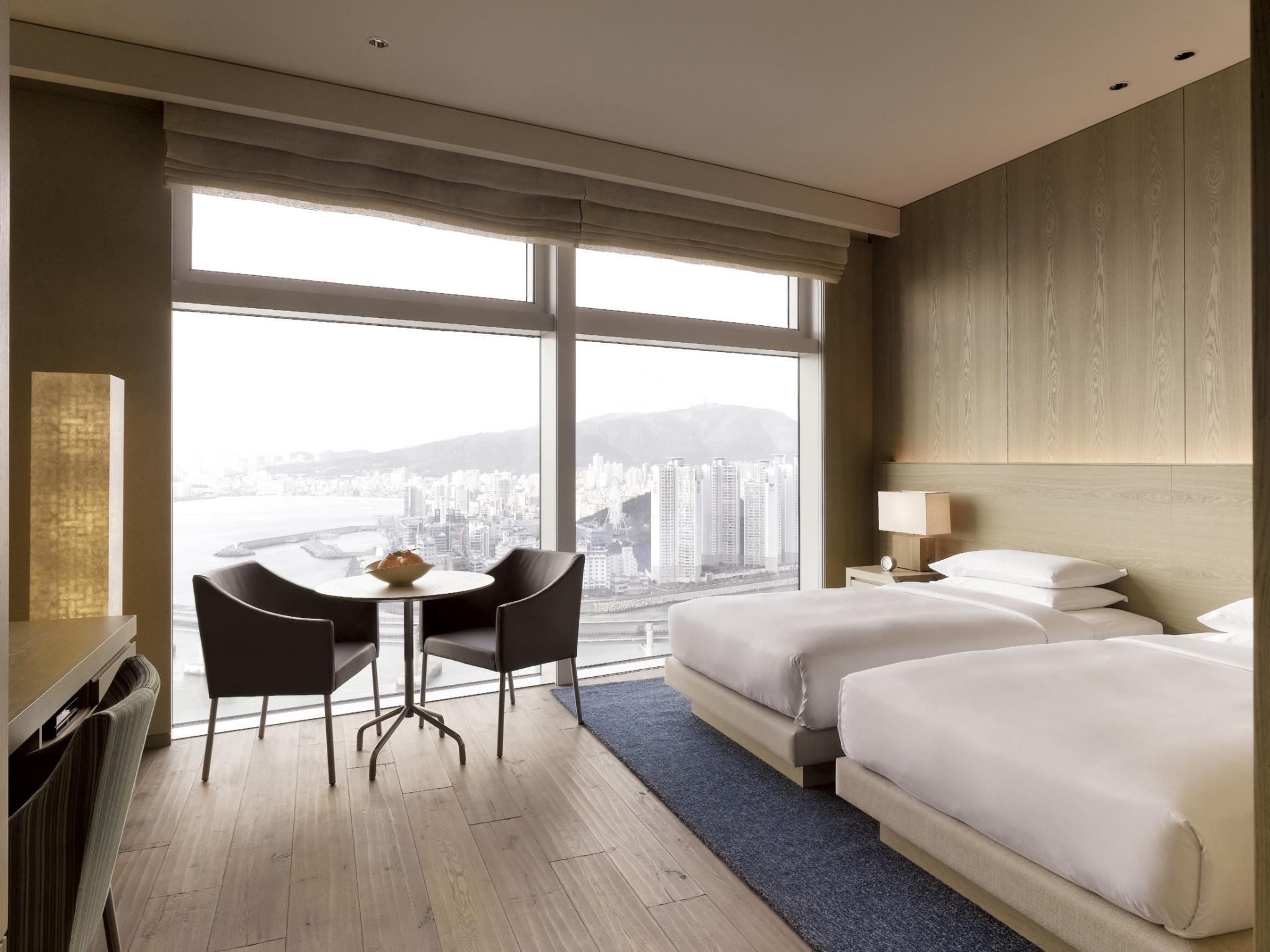 2 Twin Beds With Ocean View