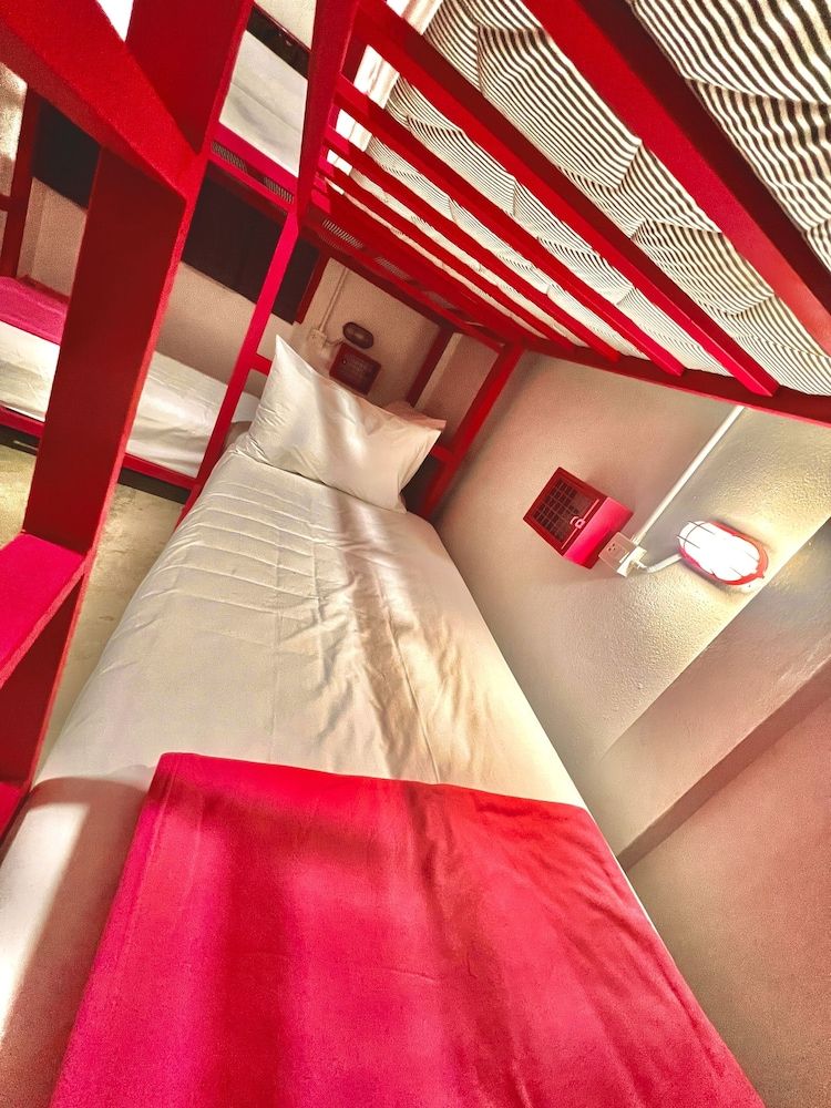 undefined Slumber Party Krabi 3