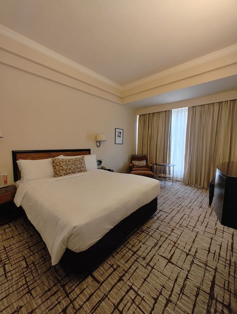 Hotel Marine Plaza - A Sarovar Hotel Executive Suite, 1 Double Bed