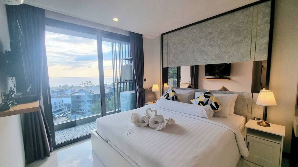 B501-penthouse Seaview 2brs-2baths Ao Nang Beach Apartment, 2 Bedrooms, Accessible, Balcony 3
