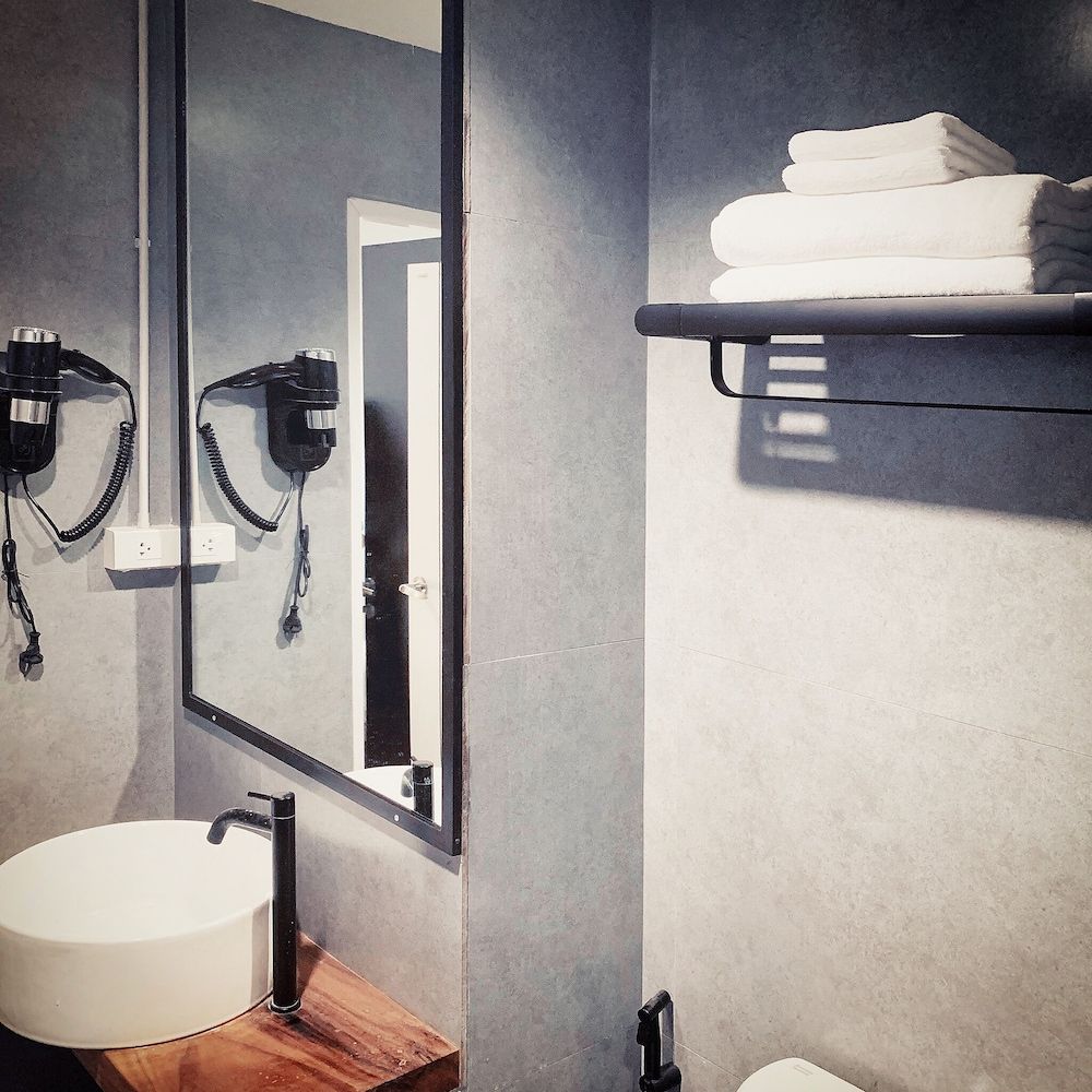 into the town Standard Double Room 4