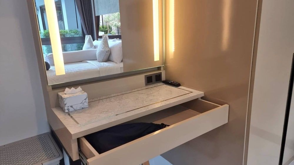 B207-hi-ended Pool Access 1br 300m 2 Ao Nang Beach Apartment, 1 Bedroom, Accessible, Balcony 15