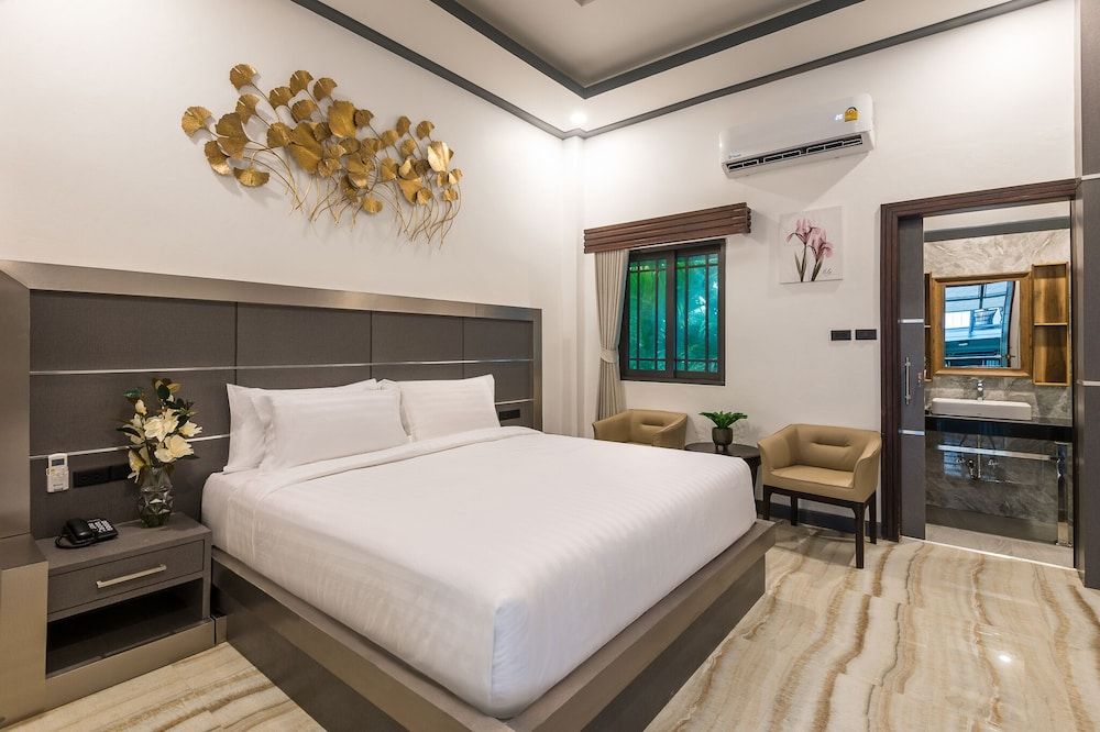 undefined Loy Chalet 10