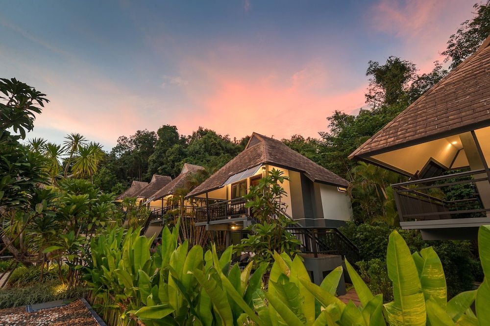 undefined Loy Chalet 7