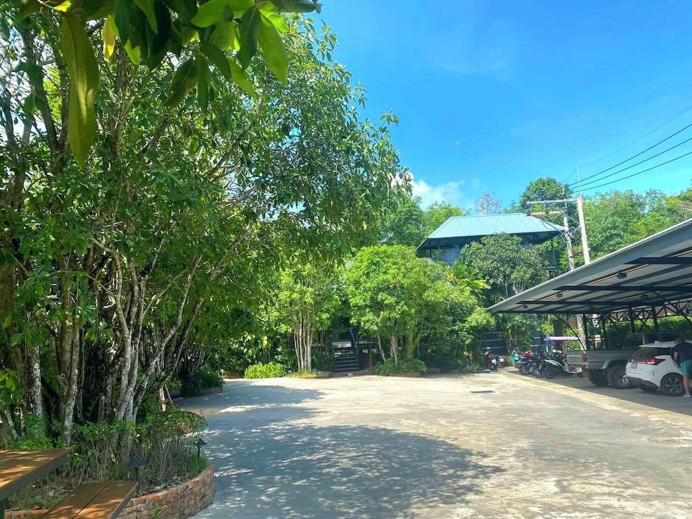 undefined Loy Chalet 9