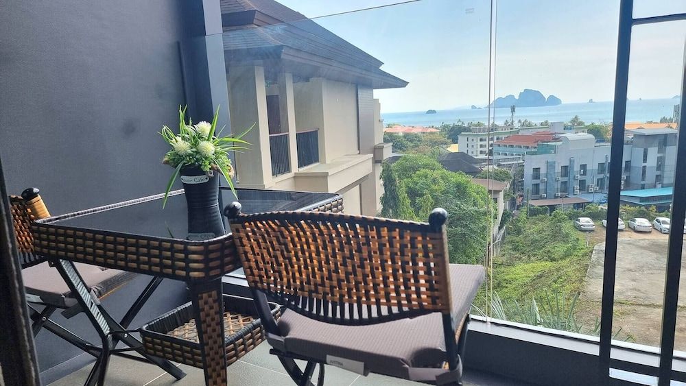 B201-nice Seaview One Bedroom Apartment 300 Meters Walk to Ao Nang Beach Apartment, 1 Bedroom, Accessible, Balcony 2