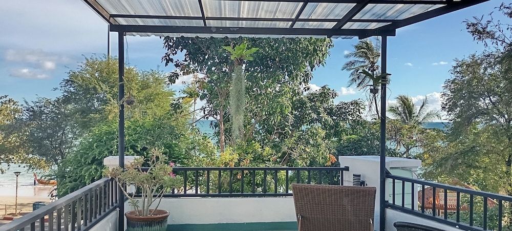 undefined Sea Star House 9