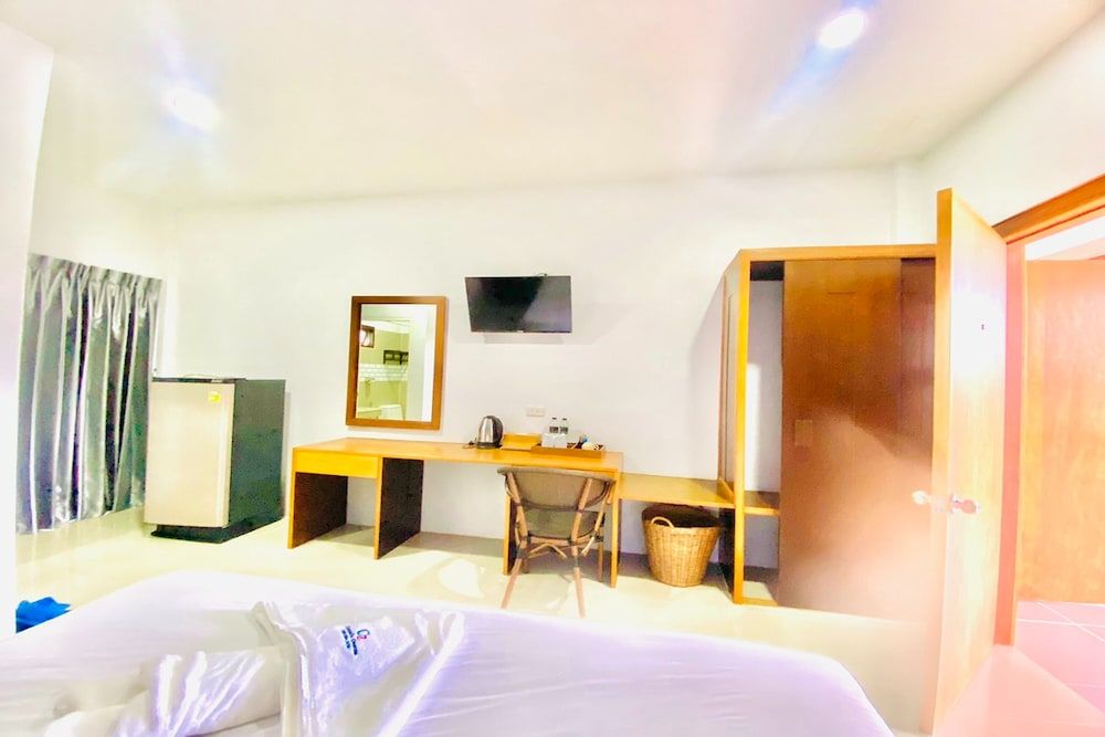 Chanpailin Omarzaa Standard Double Room 5