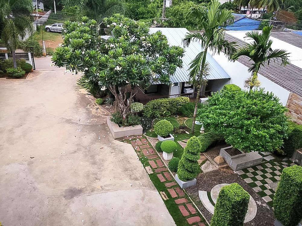 undefined T Park Pakchong 10