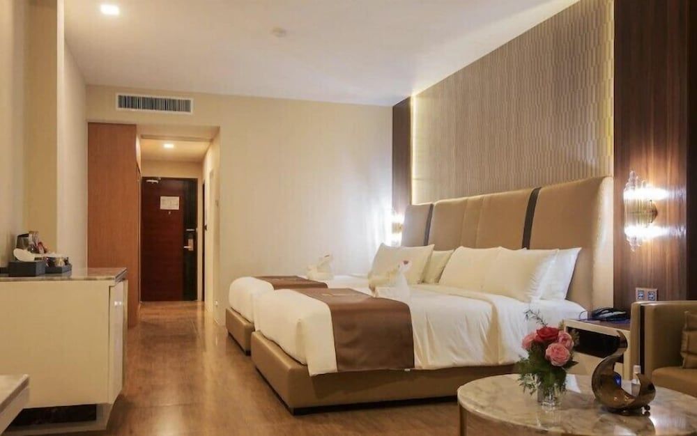 Jupiter Trevi Resort and Spa Superior Room 3