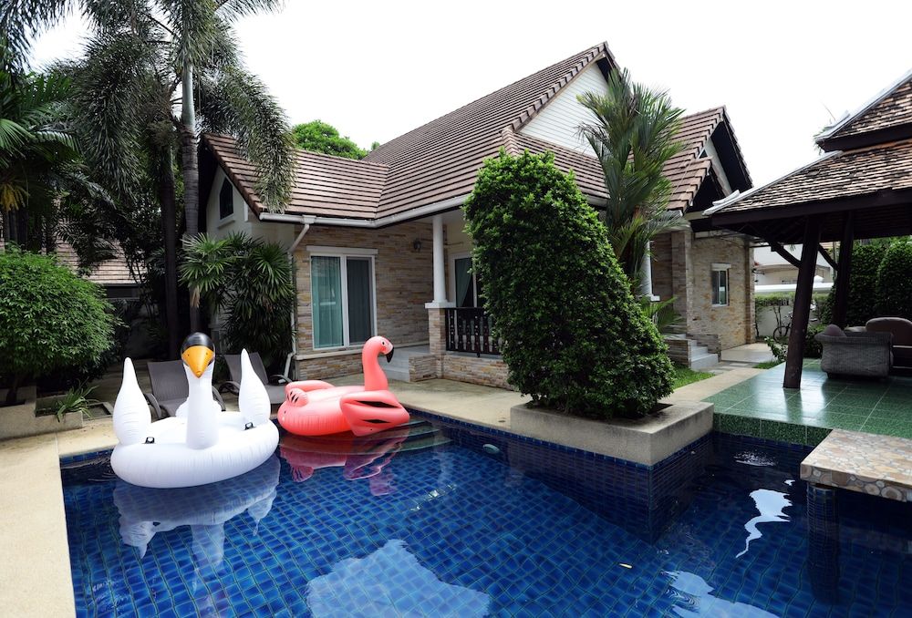 undefined Green Residence Pool Villa 3