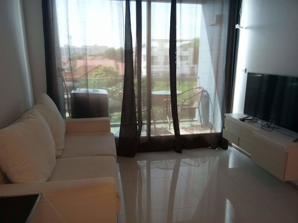 Acqua Condominium Classic Studio Suite, 1 King Bed, Non Smoking 8