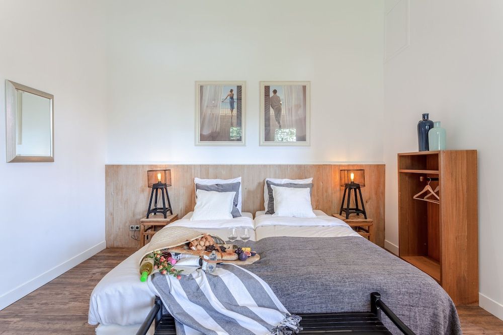 Hajé Waterlodge de Lepelaar Standard Twin Room 4