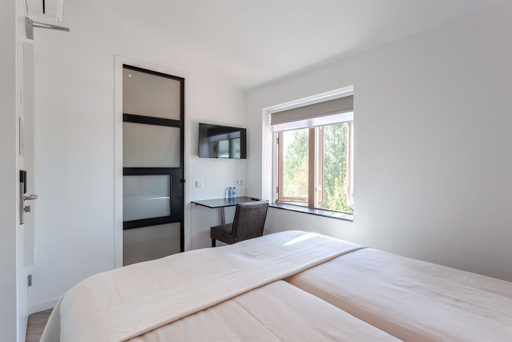 Hajé Waterlodge de Lepelaar Basic Double or Twin Room, 2 Twin Beds 2