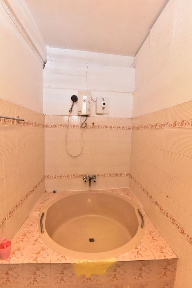 undefined Maxwell Inn 9