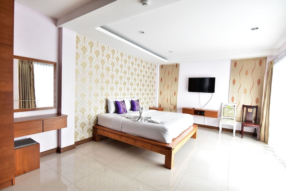 undefined Kaewfathip Apartment