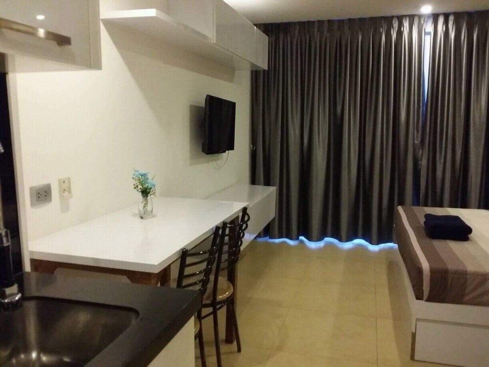 undefined Centara Avenue Residence Building C 4