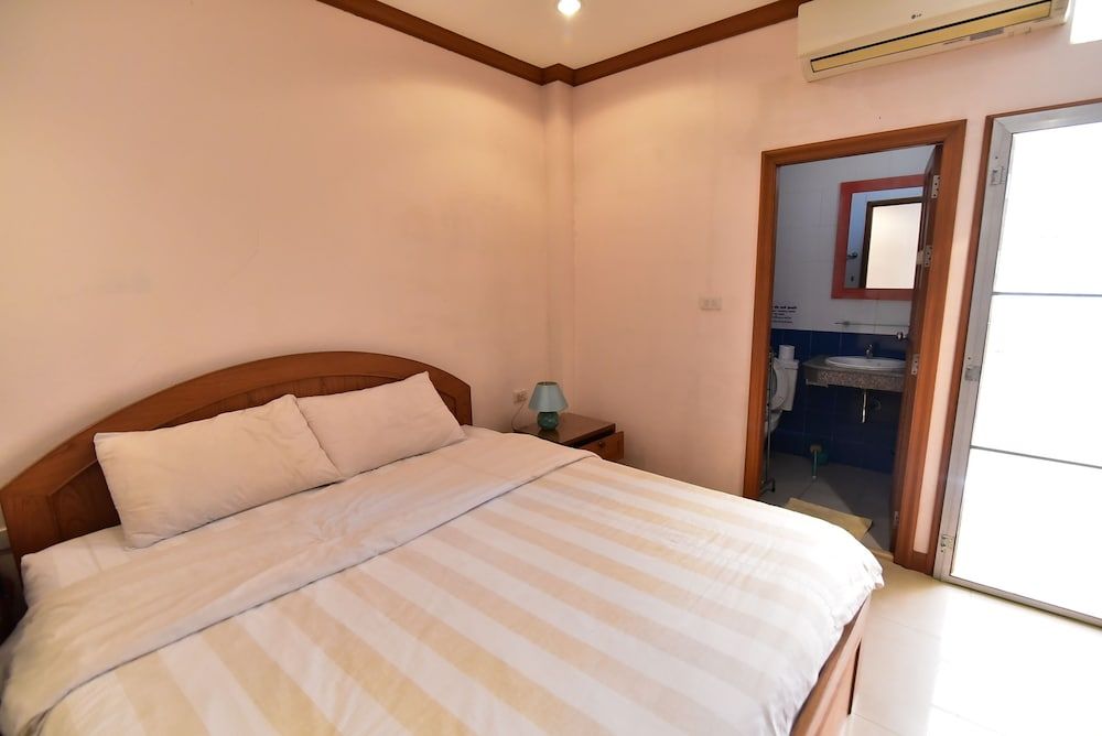 undefined Thip's House 9