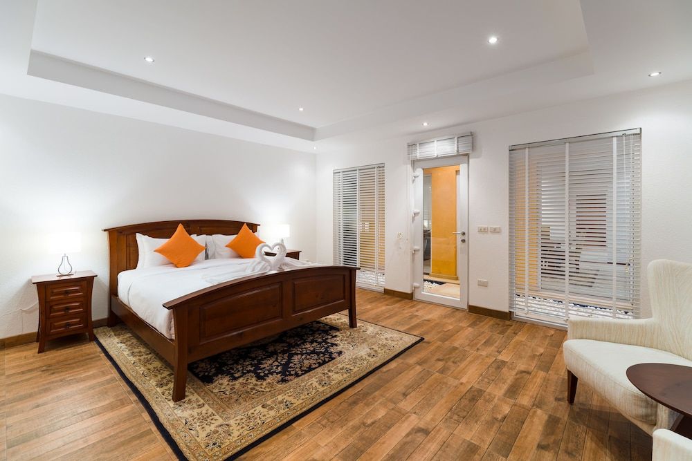 undefined Sunset View Luxury Pool Villa