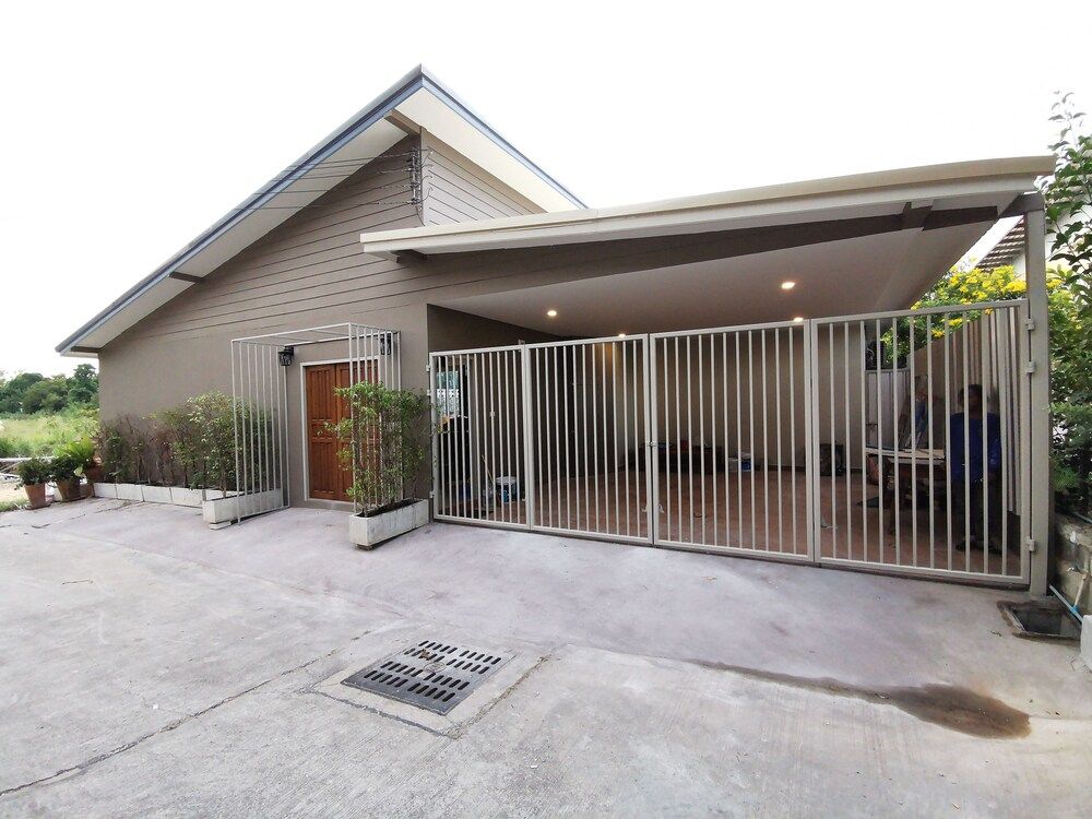 undefined Thepprasit Cosy 6