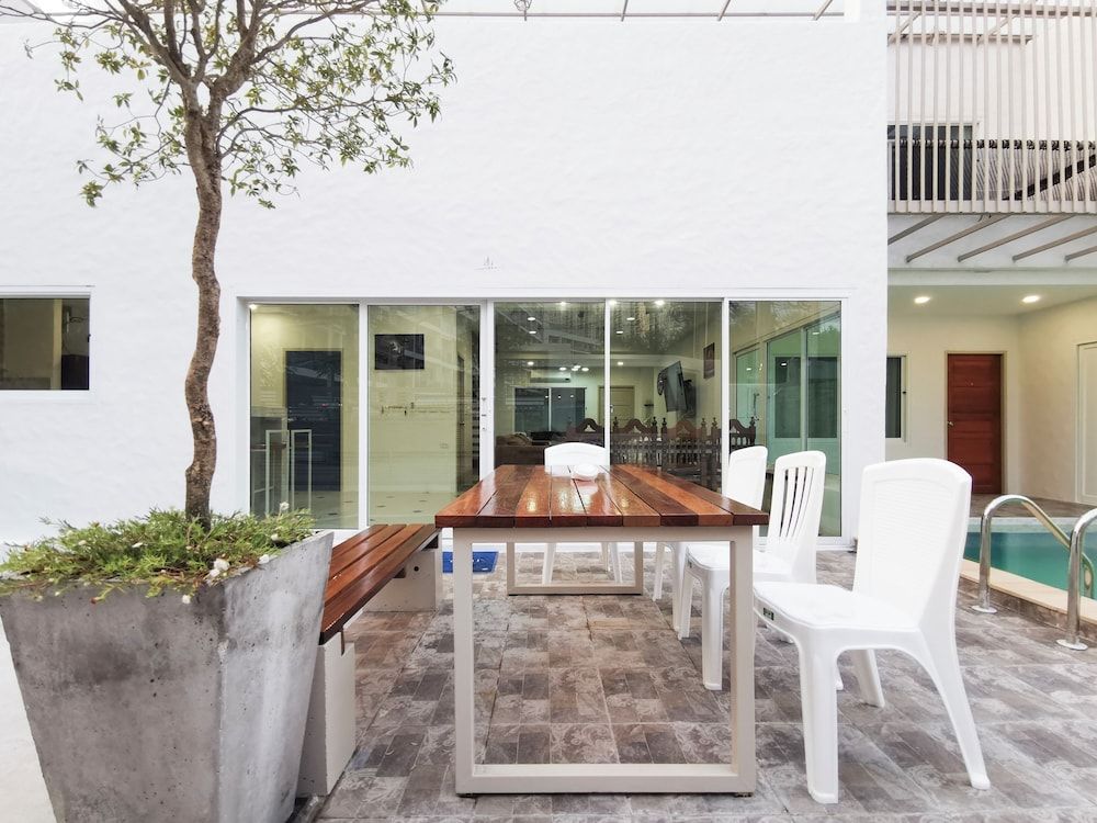 undefined Thepprasit Cosy 4